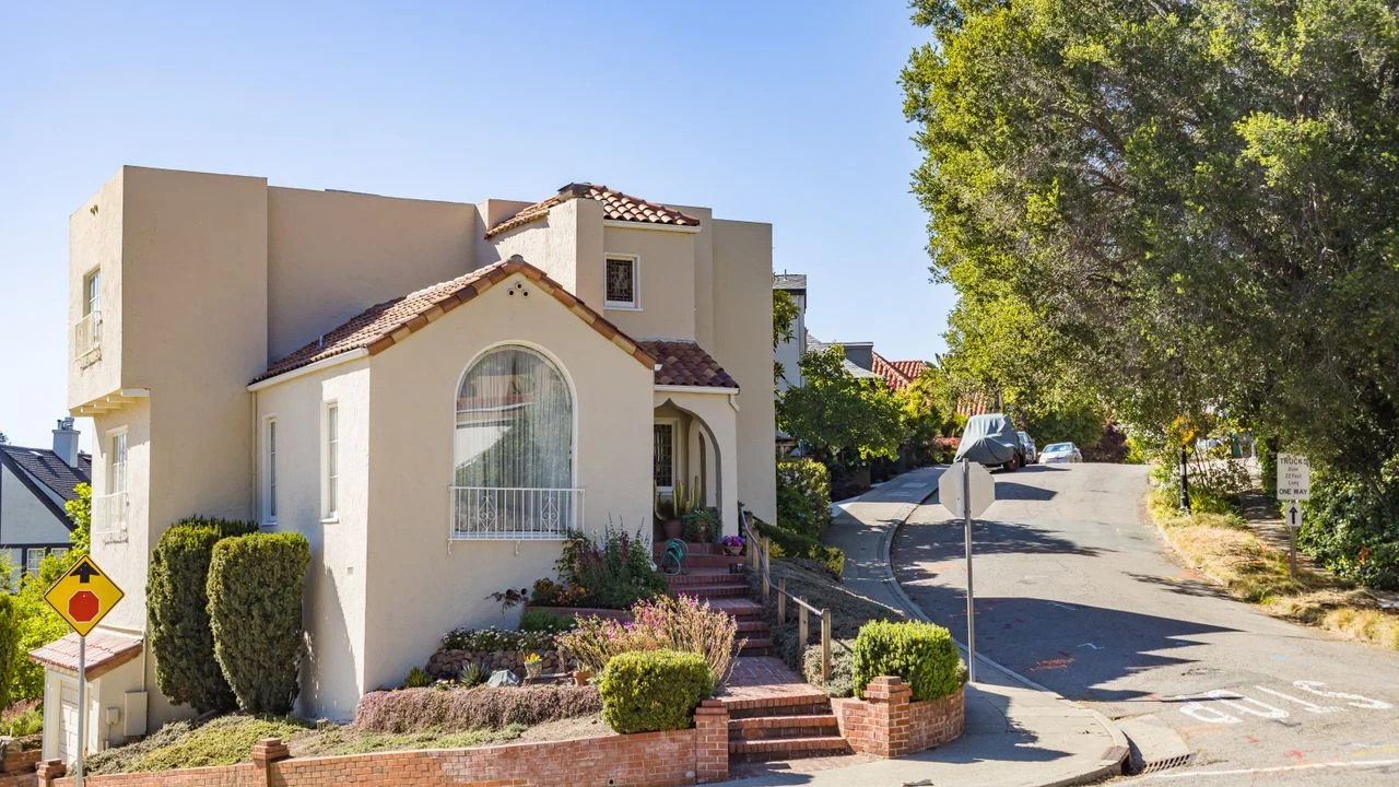 The House I Bought From 900 Miles Away